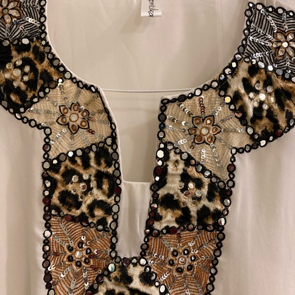 Georgette Top. Excellent Condition. White. Large. Beautiful - Picture 8 of 11